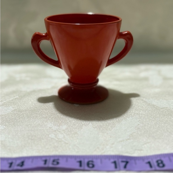 Vintage 1940’s Hazel Atlas Cup and Saucer, Sugar Dish and Creamer - Brick/Coral - Picture 4 of 16